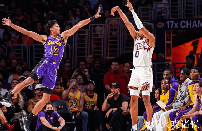 浓眉35分詹姆斯21+8 湖人22分逆转奇迹战胜太阳